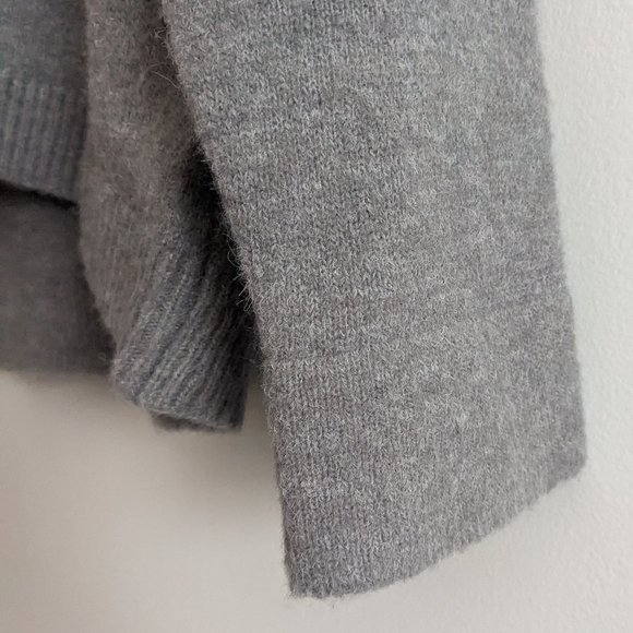 Miss Lola V-Neck Fluffy Knitted Sweater, M, EUC - Picture 7 of 8